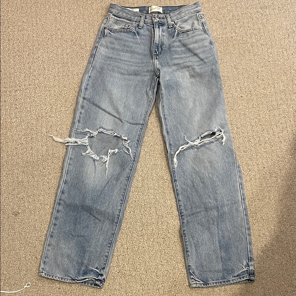 Universal Thread Light Blue Distressed Jeans